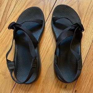 Black chacos